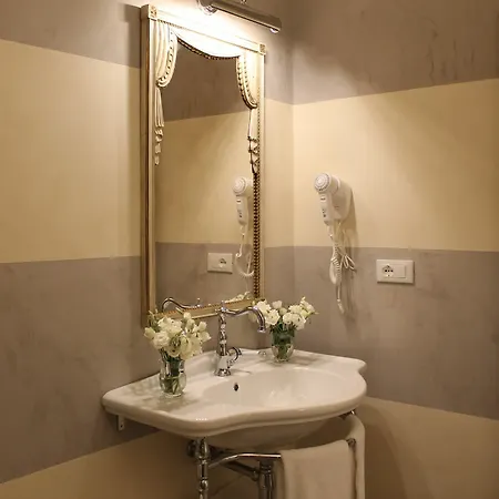 Residenza D'epoca Corte Dei Neri Otel Floransa