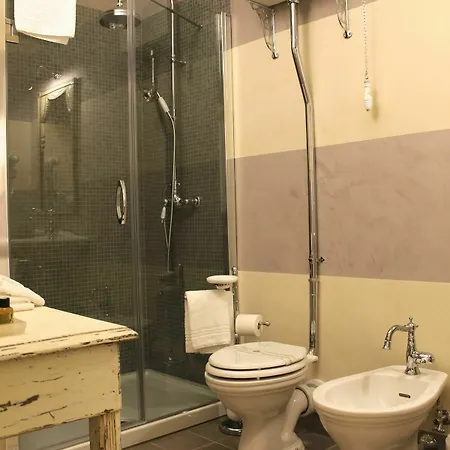 Residenza D'epoca Corte Dei Neri 3* Floransa
