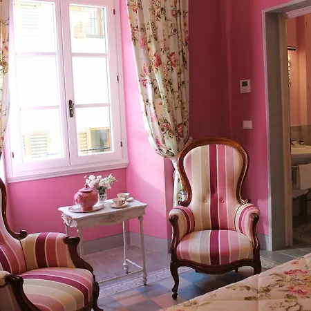 Residenza D'epoca Corte Dei Neri 3* Флоренция